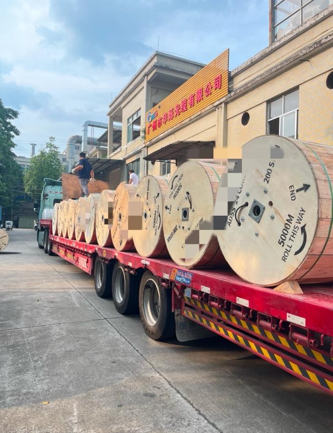 Câble à fibre optique GYTS53-96 cœurs blindé double extérieur en stock d'usine, double gaine G652D, expédié le jour même 12