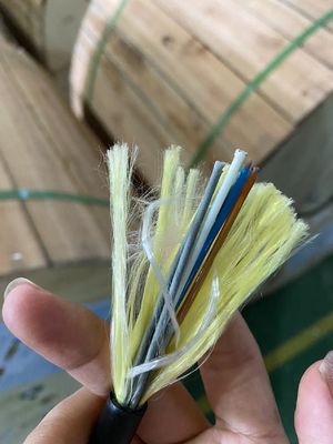 Câble optique optique du câble 24F 100M Span Aerial Fiber ADSS de fibre d'ADSS