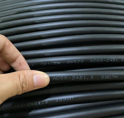 Envergure non métallique aérienne 50m 12 24 48 câbles optiques de fibre du noyau ADSS