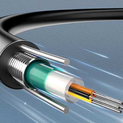 2 4 6 8 16 24 Cable aérien blindé à fibre optique Gyxtw Gyxtw53 Uni Tube Cable de communication à mode unique