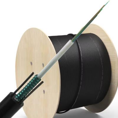 1 mm Dureté du fil d'acier 2 4 8 12 24 Cable à fibre optique extérieur GYXTW