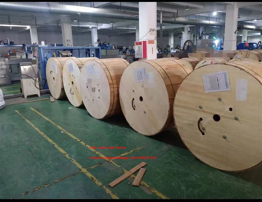 ADSS autoportant entièrement diélectrique en portée de 250 m 24 cœurs 48 cœurs 96 cœurs ADSS câble à fibre optique