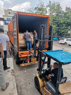 Le câble optique GYTC8S 12 16 24 48 96 à fibre optique de base