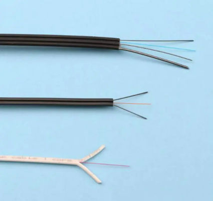 Cable à fibre optique 1 2 4 Cœur GJYXCH/GJYXFCH Fil d'acier FTTH Cable à goutte G657A Pour l'extérieur