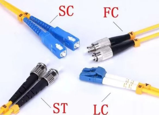 Le câble à fibre optique unique/multi-mode SC/LC/ST-UPC/APC 9/125 LSZH