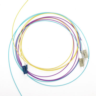 12 Cordes de Fibres Optiques FTTH Pigtails SC/LC/ST-UPC/APC Monomode Colorées pour Centres de Données