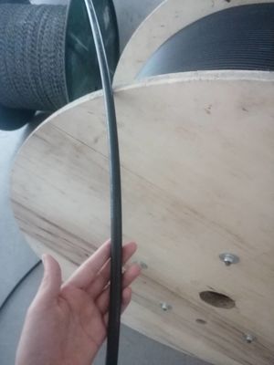 Noyau lâche central blindé souterrain du tube 4 de câble optique de fibre