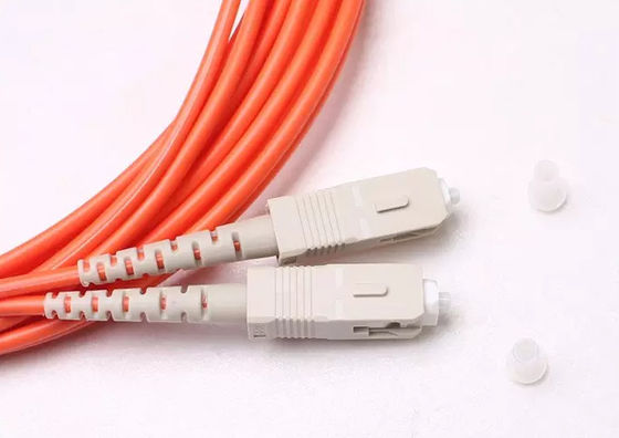 La personnalisation FTTH duplexent la corde de correction optique à plusieurs modes de fonctionnement de fibre d'OM3 3.0mm