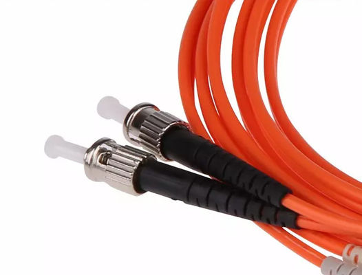 La personnalisation FTTH duplexent la corde de correction optique à plusieurs modes de fonctionnement de fibre d'OM3 3.0mm