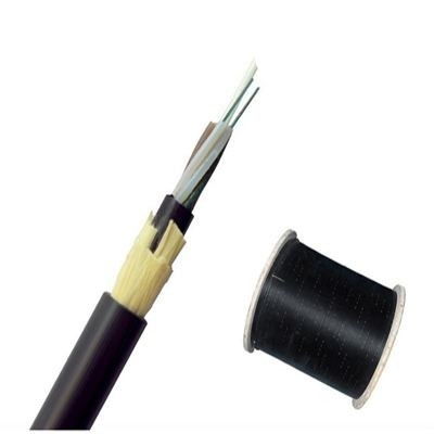 Le câble optique extérieur aérien ADSS 24 de fibre creuse le diélectrique de fil de G652D Aramid autosuffisant