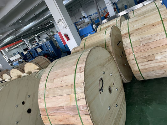 Câble à fibres optiques du mode GYXTW53 unitaire de fibre aérienne aérienne de Ftth extérieur